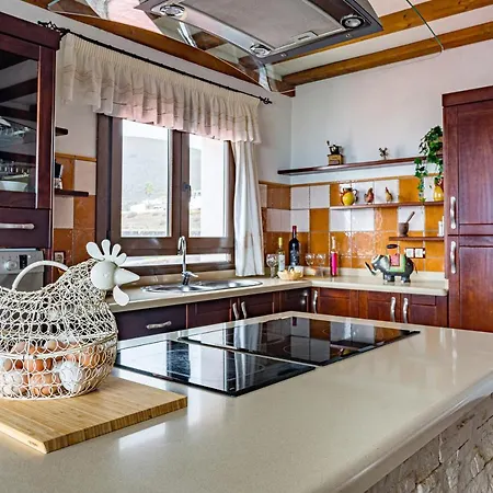 Casa Layka, Con Maravillosas Vistas Al Mar Lejlighed *